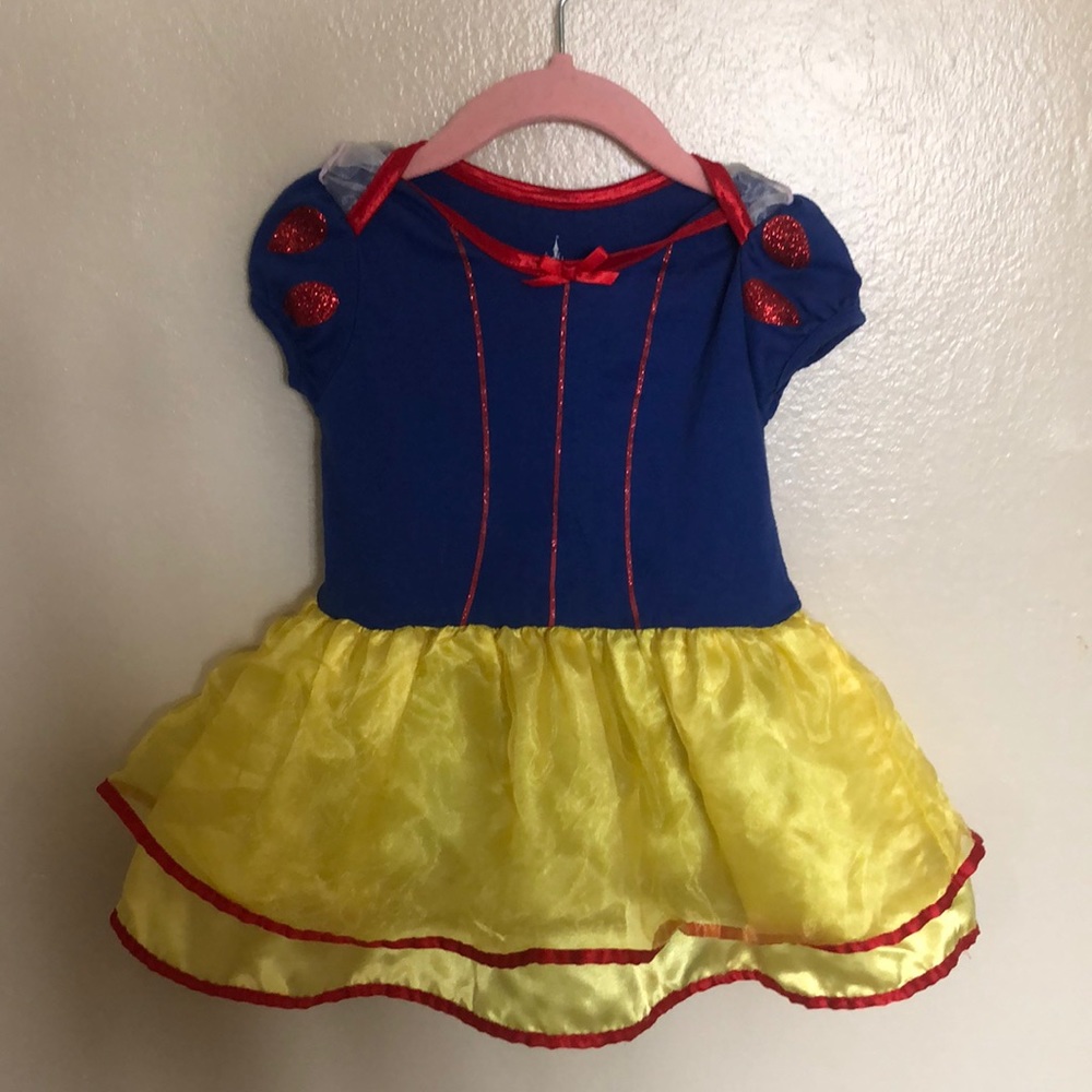 Toddlers SNOW WHITE dress size 24 mo